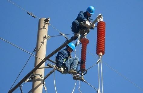 避雷器的工作原理，電力鐵塔避雷器，電力鐵塔廠家，電力鐵塔價格，避雷器價格